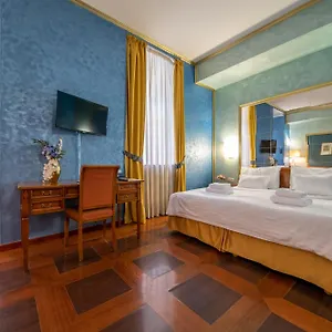 Kinsky Fountain Otel