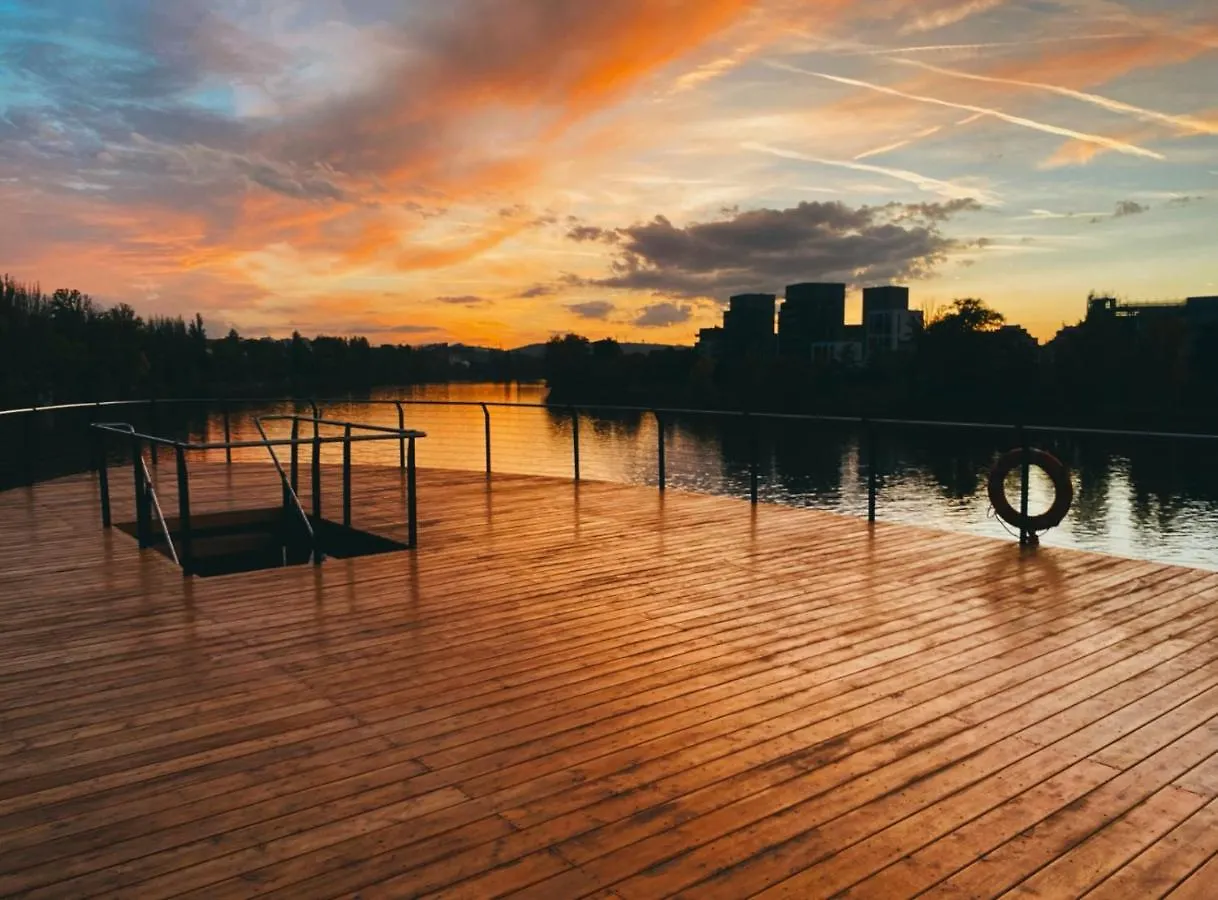 Botel Marina Прага